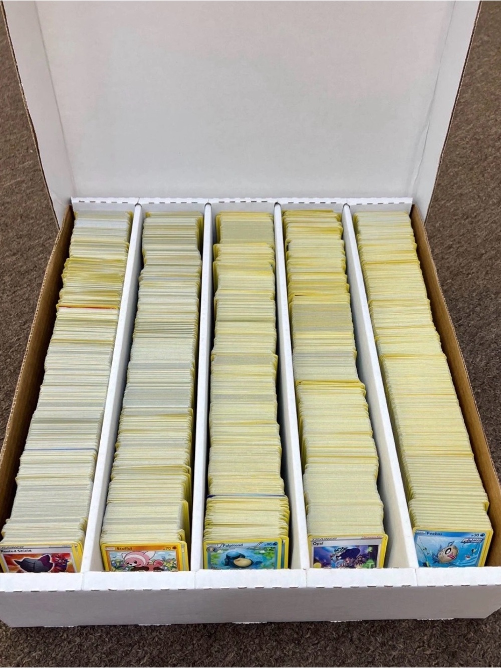 Pokemon Bulk Lot of 1,000 C/UC + 100 Holo/Reverse Holos